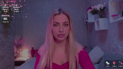 holly_molly8 online show from 10/12/25, 07:24