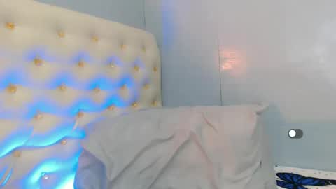 Apple online show from 02/18/25, 08:16