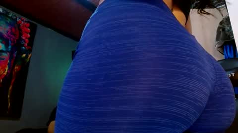 holly_thomsonx69 online show from 02/28/25, 11:34