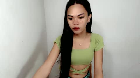 hollyhalo online show from 10/23/25, 10:30