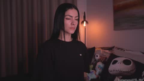 Snapshot of hollylinder_ chatting on 10/15/25, 02:22 Holly Linder online show from 10/15/25, 02:22