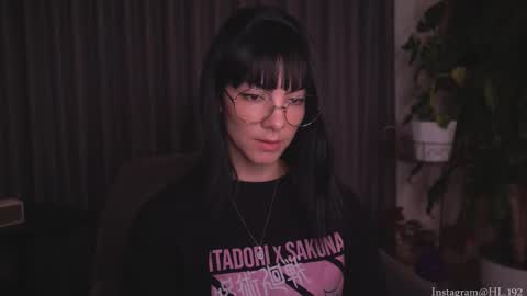 Snapshot of hollylinder_ chatting on 11/12/25, 02:34 Holly Linder online show from 11/12/25, 02:34