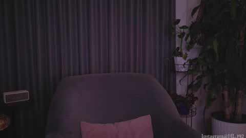 Snapshot of hollylinder_ chatting on 11/19/25, 01:49 Holly Linder online show from 11/19/25, 01:49