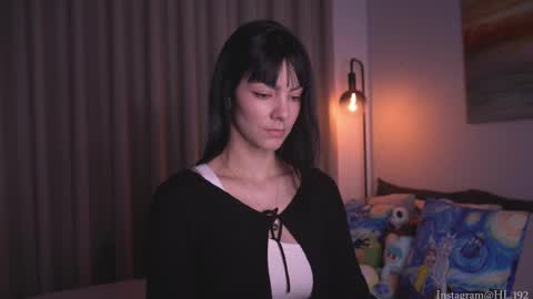 Snapshot of hollylinder_ chatting on 11/23/25, 02:33 Holly Linder online show from 11/23/25, 02:33