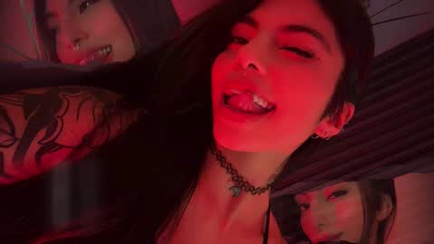 Snapshot of hollyxx_ chatting on 03/03/25, 01:31 holly online show from 03/03/25, 01:31