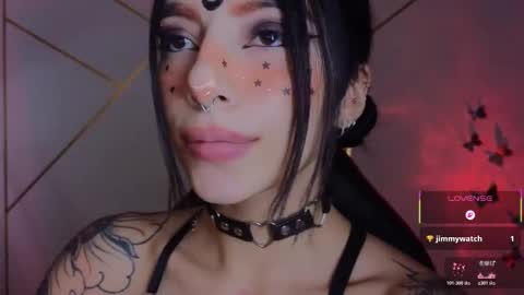 Snapshot of hollyxx_ chatting on 10/23/25, 10:41 holly online show from 10/23/25, 10:41