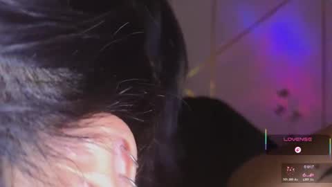 Snapshot of hollyxx_ chatting on 10/31/25, 10:44 holly online show from 10/31/25, 10:44