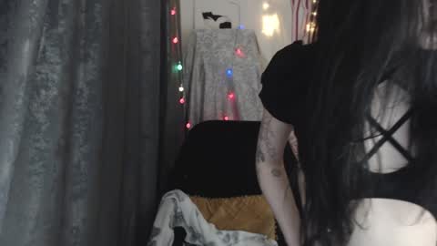 Snapshot of holy420loly chatting on 01/28/25, 01:27 Ho Lee Sheet online show from 01/28/25, 01:27