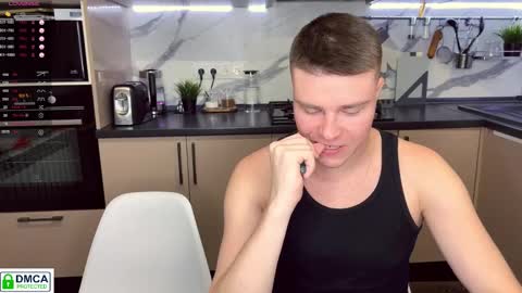 holy_eggs_00 online show from 10/15/25, 06:08