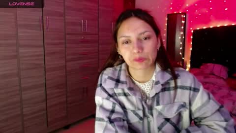 Juli online show from 09/15/25, 03:50