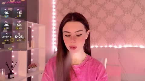 Mia online show from 10/13/25, 03:39