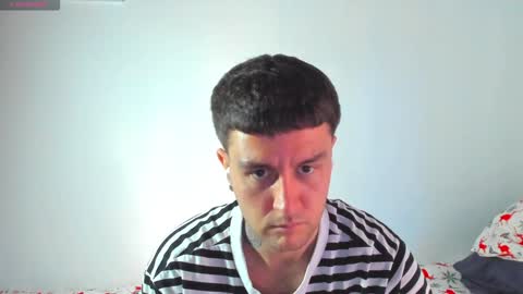 Snapshot of honestandrew chatting on 12/29/24, 11:29 Andrew online show from 12/29/24, 11:29