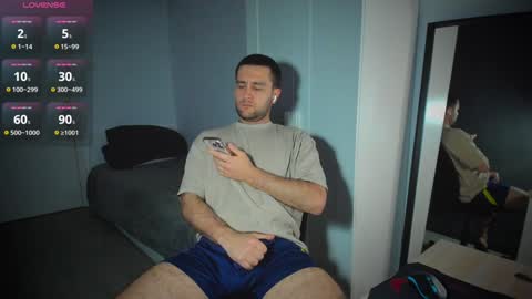 Snapshot of honestandrew chatting on 02/06/25, 07:13 Andrew online show from 02/06/25, 07:13