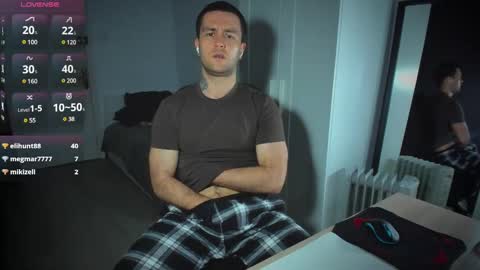 Snapshot of honestandrew chatting on 02/19/25, 07:27 Andrew online show from 02/19/25, 07:27
