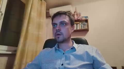 Snapshot of honesttojoy chatting on 10/02/25, 04:03 Henry online show from 10/02/25, 04:03