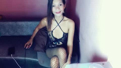 honey_mollyxx online show from 10/18/25, 06:58