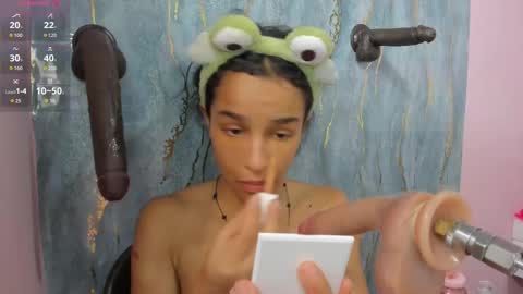 Snapshot of honey_sofii_ chatting on 09/25/25, 11:36 honey_sofii_ online show from 09/25/25, 11:36