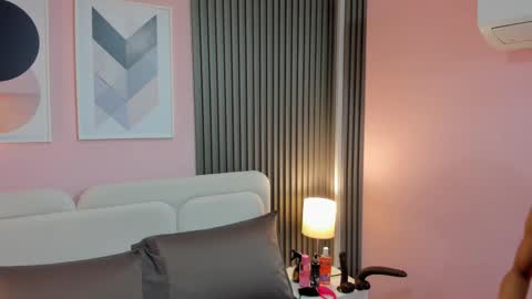 Snapshot of honey_sofii_ chatting on 10/03/25, 11:18 honey_sofii_ online show from 10/03/25, 11:18