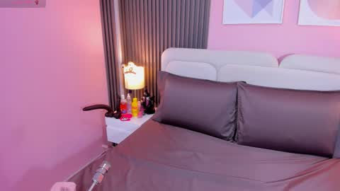 Snapshot of honey_sofii_ chatting on 10/14/25, 11:33 honey_sofii_ online show from 10/14/25, 11:33