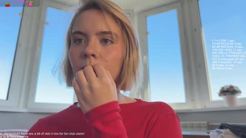 Snapshot of honey_sunshine chatting on 09/22/25, 08:16 Jenyanew vid how I squirt in forest in bio online show from 09/22/25, 08:16