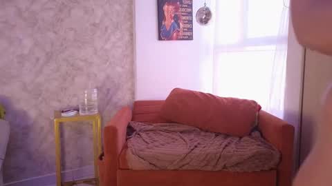 Honey-Sweett online show from 11/18/25, 12:53