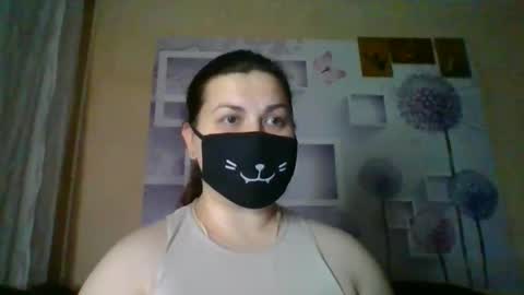 Snapshot of honey_sweet_couple chatting on 11/22/25, 07:13 Alexa and Oscar online show from 11/22/25, 07:13