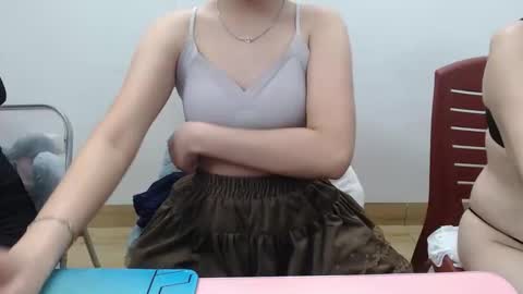 Snapshot of honeybaby2k chatting on 11/12/25, 02:39 honeybaby2k online show from 11/12/25, 02:39