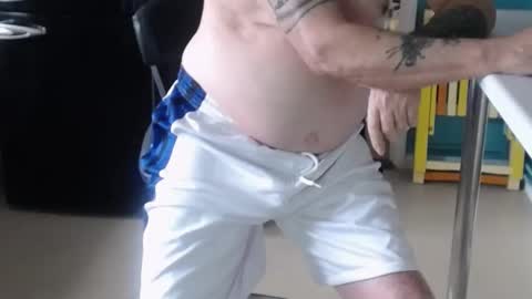 Snapshot of honeymaster290 chatting on 02/20/25, 09:11 honeymaster290 online show from 02/20/25, 09:11