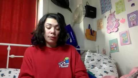 Snapshot of honeyruby chatting on 11/12/25, 03:56 Ruby Sparks online show from 11/12/25, 03:56