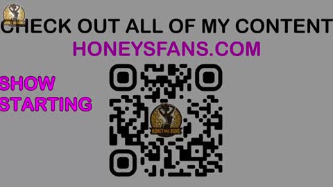 Snapshot of honeysgotbuns chatting on 10/15/25, 11:38 Honey online show from 10/15/25, 11:38