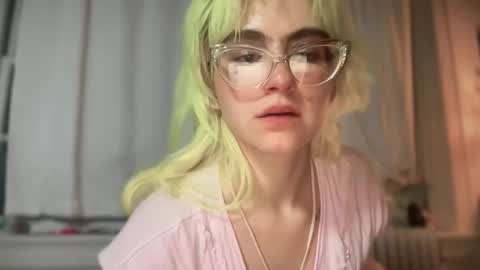 Emi Rose online show from 11/13/25, 05:39