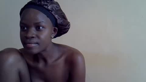 Snapshot of hope_terry chatting on 02/18/25, 12:17 hope_terry online show from 02/18/25, 12:17