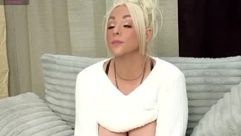 Hope Daylee online show from 10/06/25, 09:12