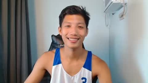 Snapshot of horny_asianmoreno chatting on 09/28/25, 11:04 ROGER online show from 09/28/25, 11:04