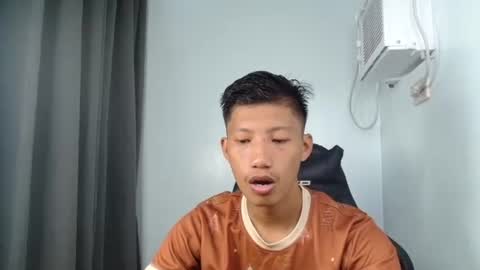 Snapshot of horny_asianmoreno chatting on 10/07/25, 06:54 ROGER online show from 10/07/25, 06:54