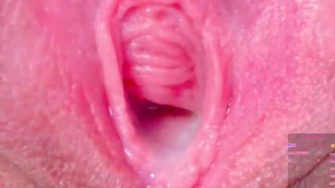 The girl with butterfly lips online show from 10/08/25, 11:02