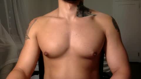 Snapshot of hornybbcxx chatting on 10/30/25, 05:53 hornybbcxx online show from 10/30/25, 05:53