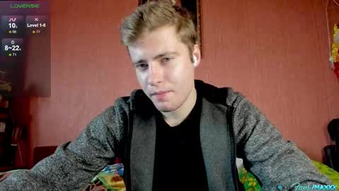 Max online show from 10/28/25, 10:41