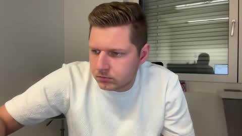 hornyboy95300 online show from 11/09/25, 03:54