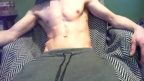 Snapshot of hornycocxxx chatting on 03/06/25, 04:28 hornycocxxx online show from 03/06/25, 04:28