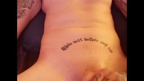 Snapshot of hornydeutsch chatting on 12/17/24, 12:00 hornydeutsch online show from 12/17/24, 12:00
