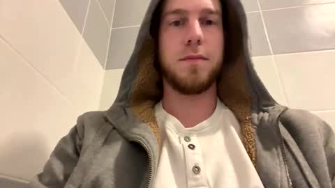 Snapshot of hornygaren chatting on 03/10/25, 12:15 zorander online show from 03/10/25, 12:15