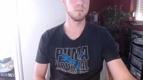 Snapshot of hornygaren chatting on 09/13/25, 12:49 zorander online show from 09/13/25, 12:49