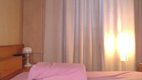 Snapshot of hornylland chatting on 01/14/25, 10:38 Nikki online show from 01/14/25, 10:38