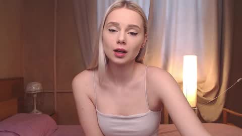 Snapshot of hornylland chatting on 02/23/25, 08:06 Nikki online show from 02/23/25, 08:06