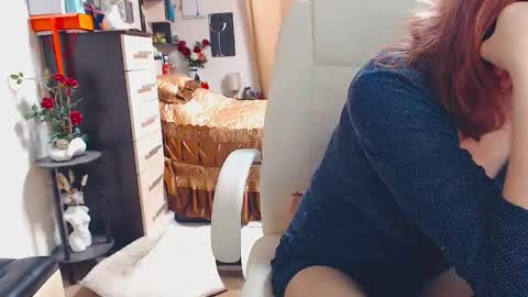 Snapshot of hornymomfuck chatting on 10/18/25, 07:58 Aimi online show from 10/18/25, 07:58