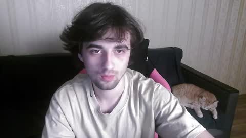 Snapshot of hornymorni chatting on 10/31/25, 04:30 fergus online show from 10/31/25, 04:30