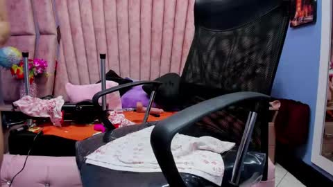 hornyskinny26 online show from 11/12/25, 05:41