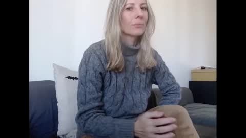 Snapshot of hornyssima chatting on 12/26/24, 10:16 Hornyssima online show from 12/26/24, 10:16