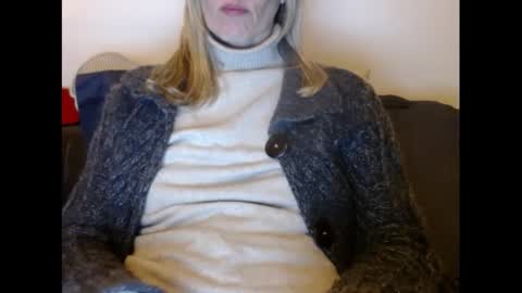 Snapshot of hornyssima chatting on 01/18/25, 04:31 Hornyssima online show from 01/18/25, 04:31